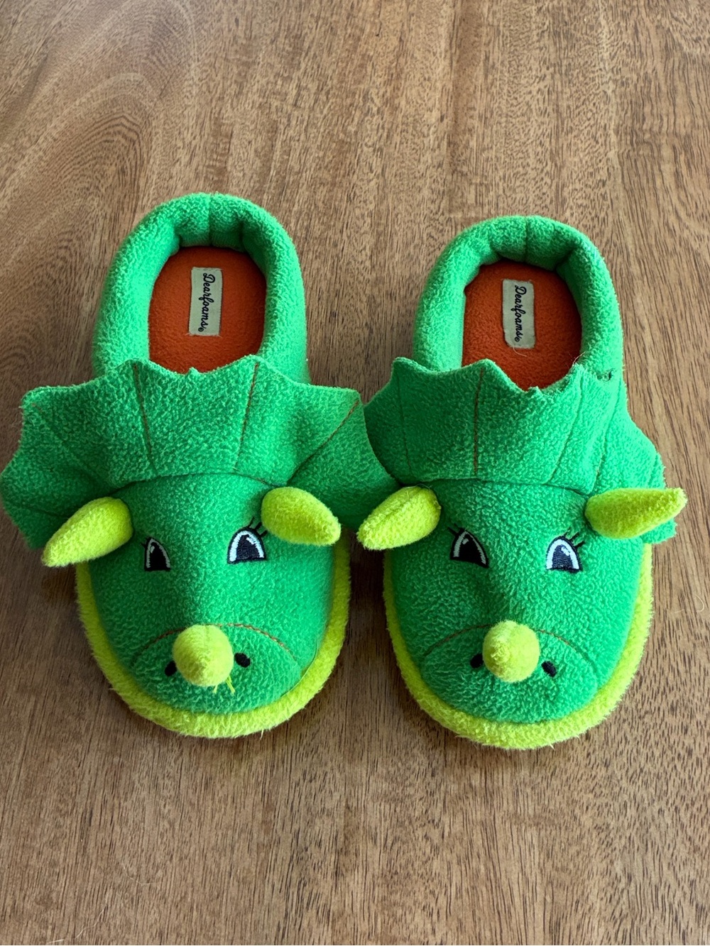 Dearfoams Kids Dinosaur Triceratops Slippers Green Size 13-1 Plush